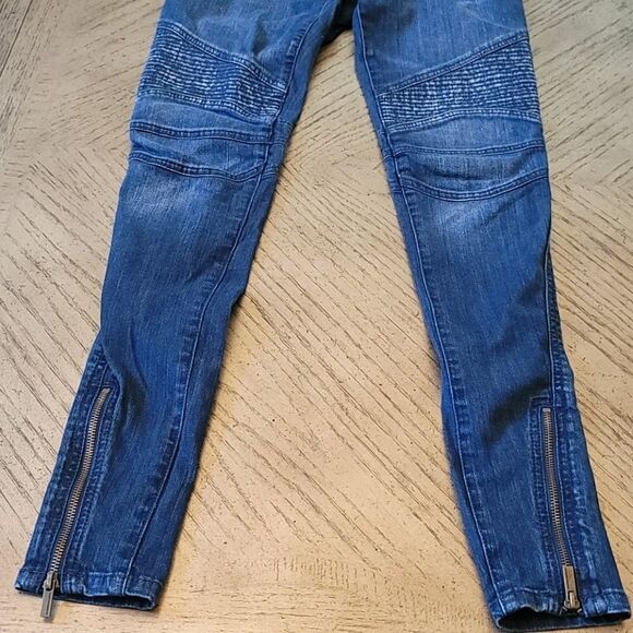 BCBGMAXAZRIA size 26 maternity moto jeans - Picture 3 of 8
